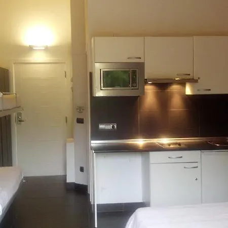 Hotel Juvenil Ulia